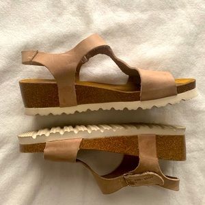 Inter-Bios Tan platform sandals